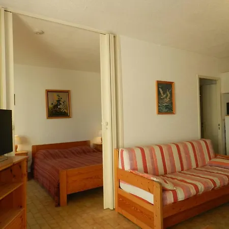 2 Pieces, 4 Couchages, Parking, Wifi - *